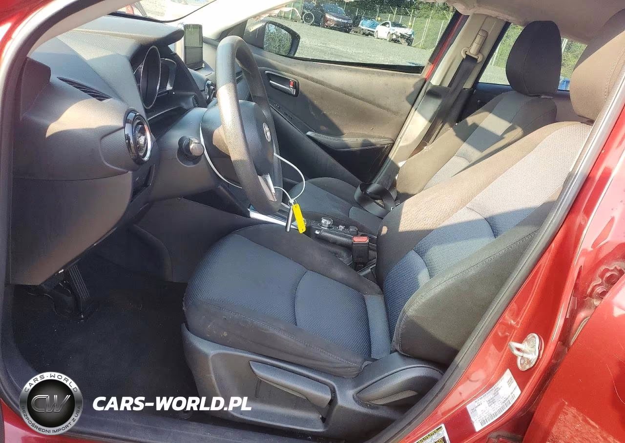 2017 Toyota Yaris Ia Base VIN:3MYDLBYV9HY152320 - 7