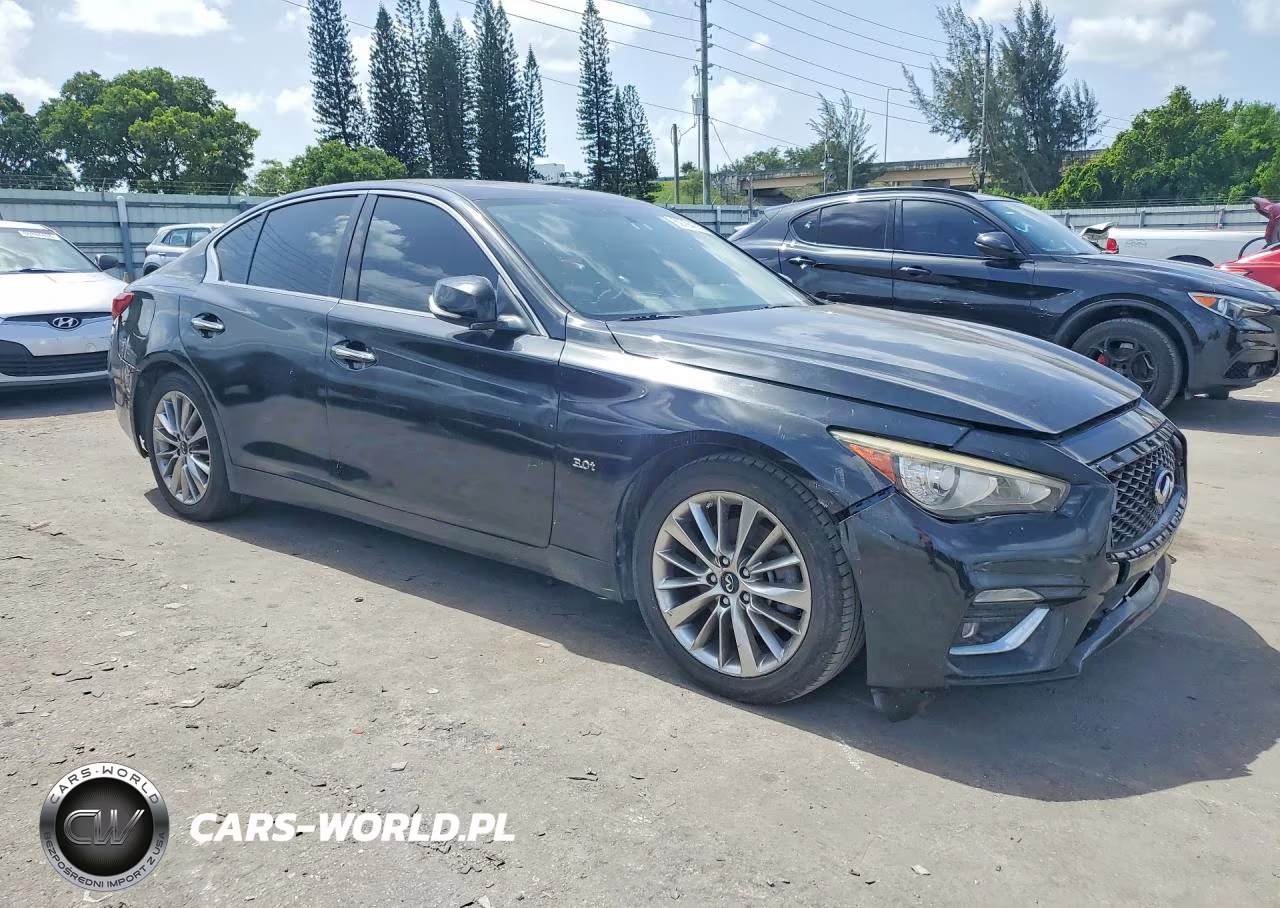 2016 Infiniti Q50 3.0T Premium VIN:JN1EV7AP9GM555403 - 4