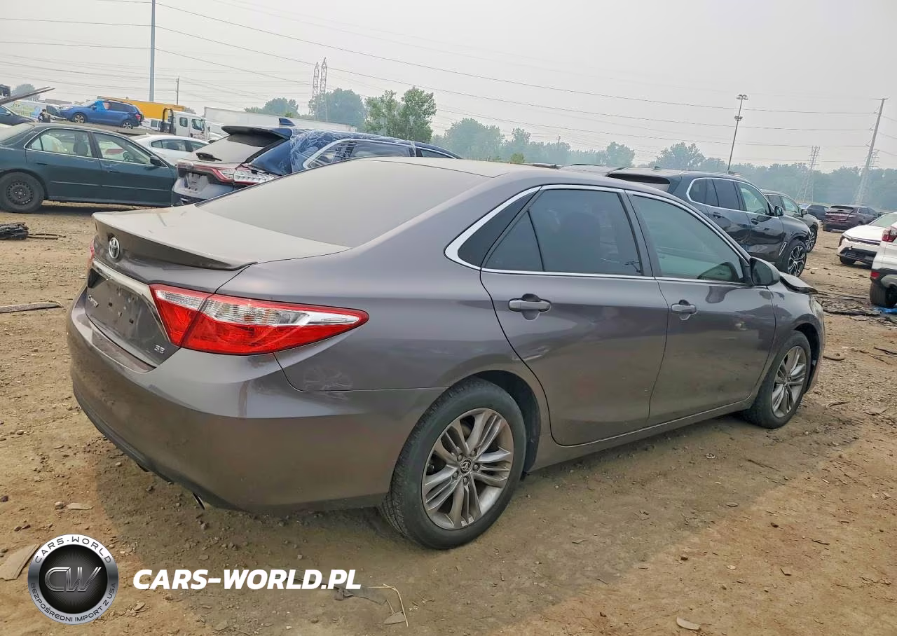 2015 Toyota Camry Se VIN:4T1BF1FK6FU097255 - 3