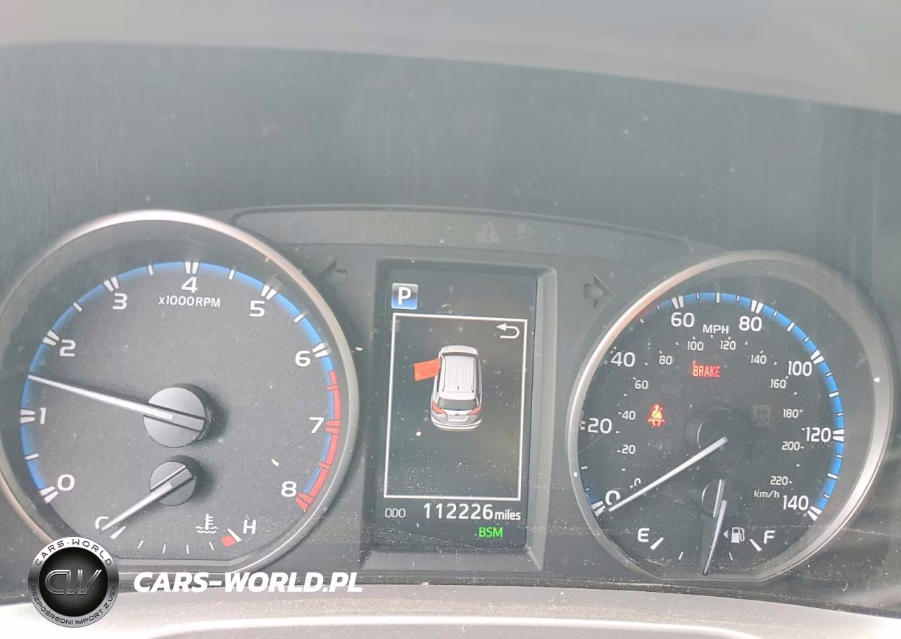 2018 Toyota Rav4 Xle VIN:JTMWFREV7JD121765 - 9