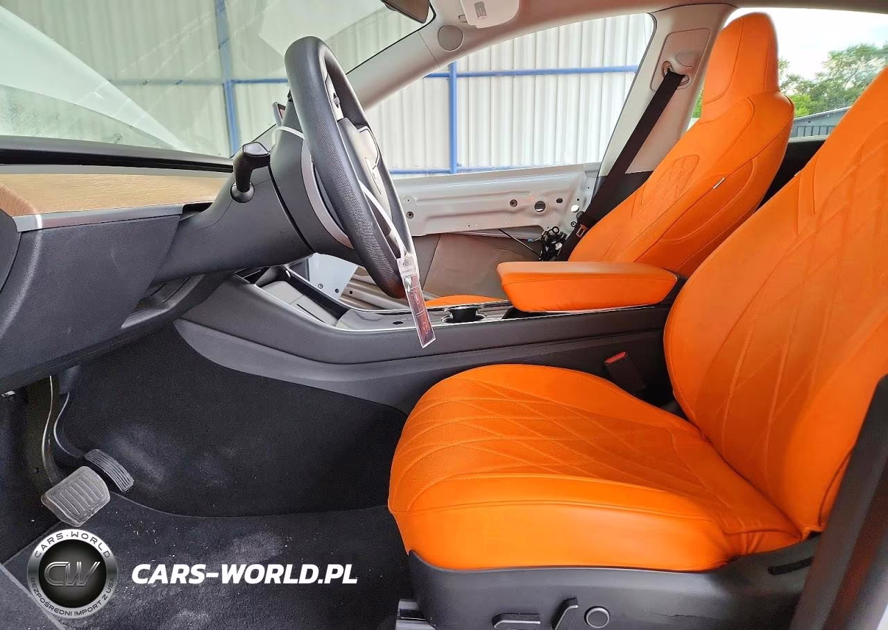 2021 Tesla Model Y VIN:5YJYGDED3MF103714 - 7