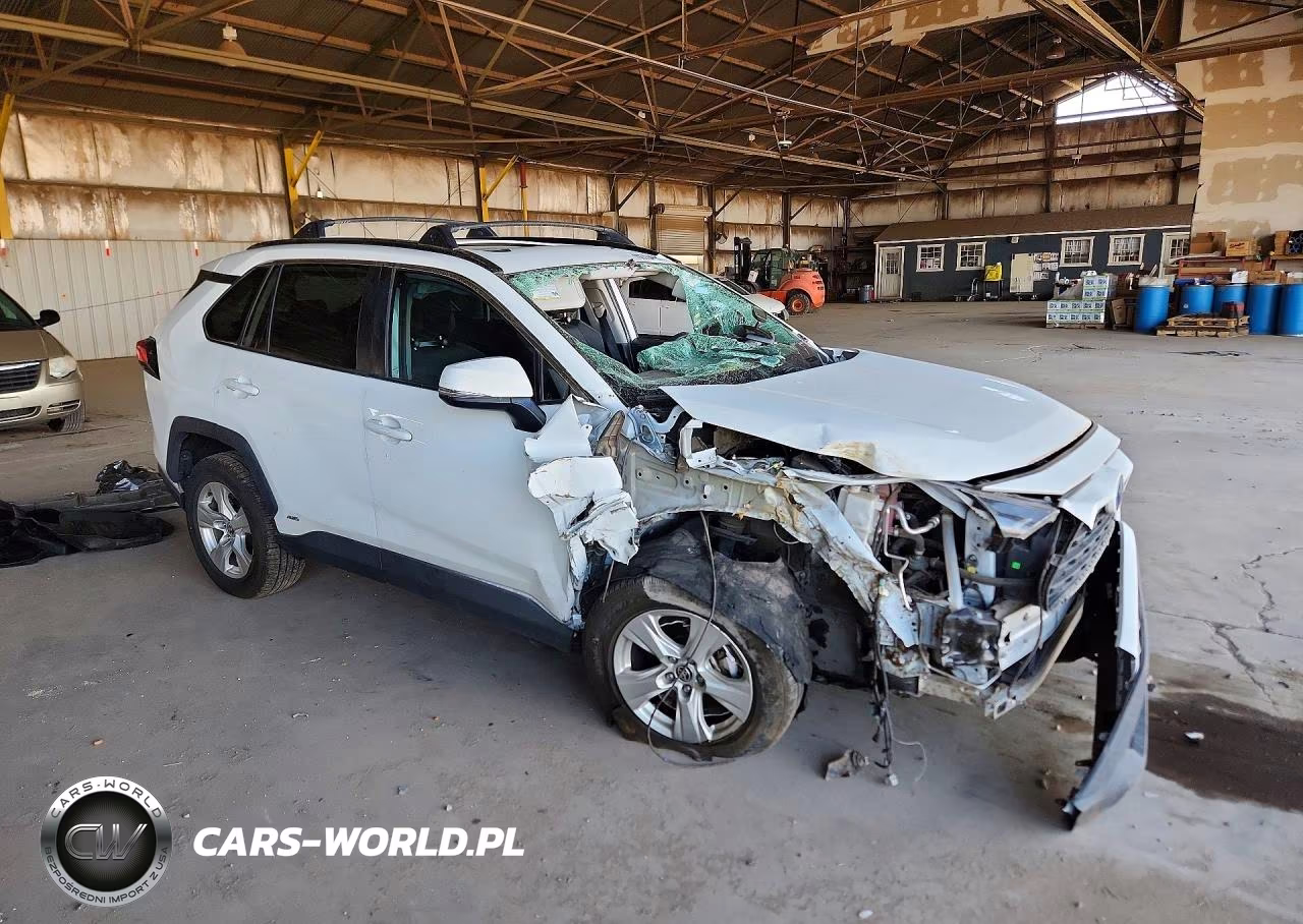 2021 Toyota Rav4 Hybrid Xle VIN:2T3R6RFV3MW011721 - 4