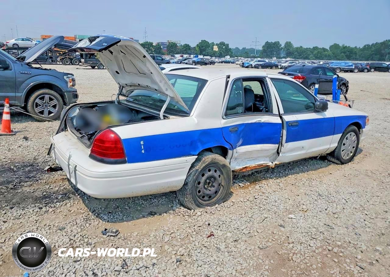 2011 Ford Crown Victoria Police Interceptor VIN:2FABP7BV6BX168967 - 3
