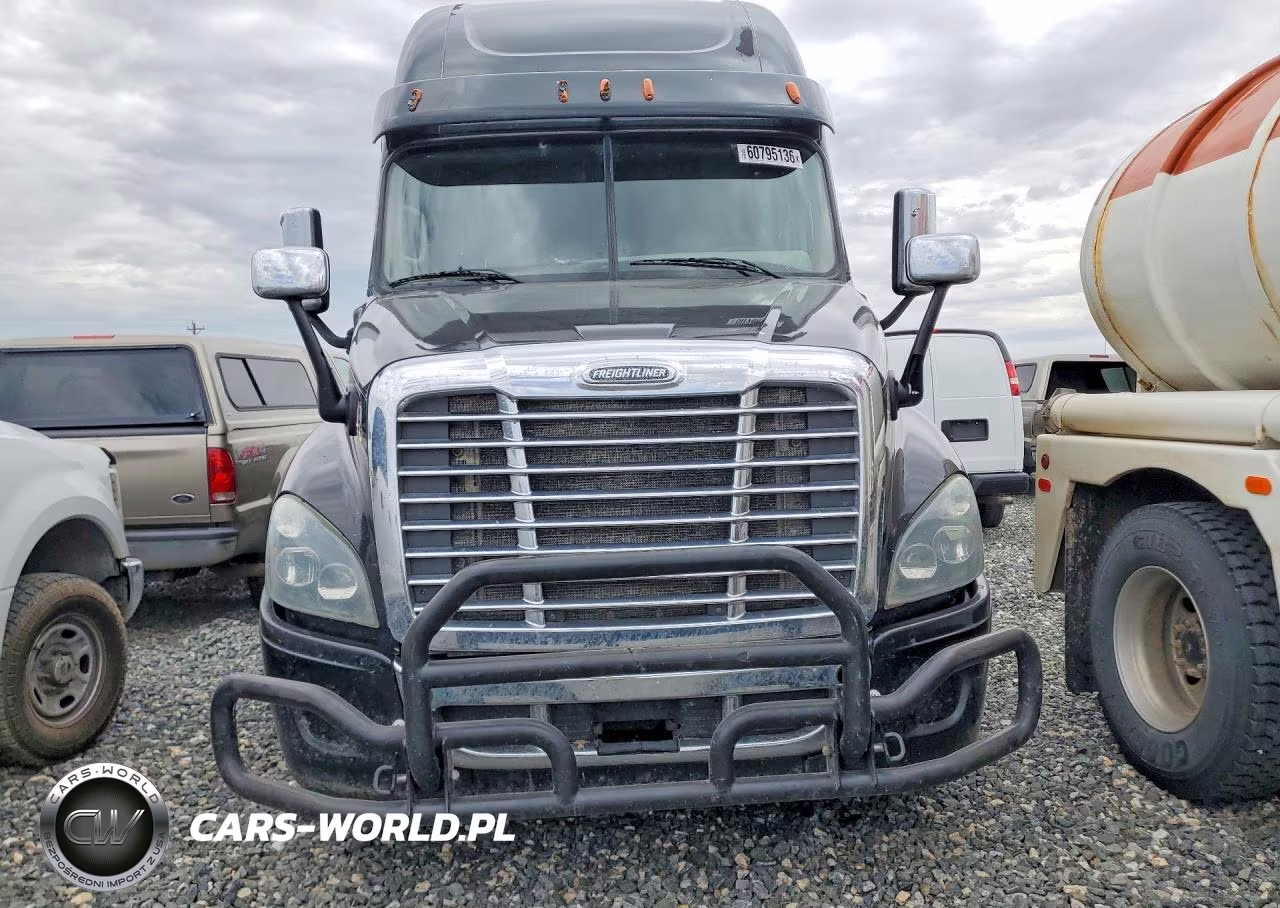 2017 Freightliner Cascadia 125 Semi Truck VIN:3AKJGLDRXHSHW2255 - 5