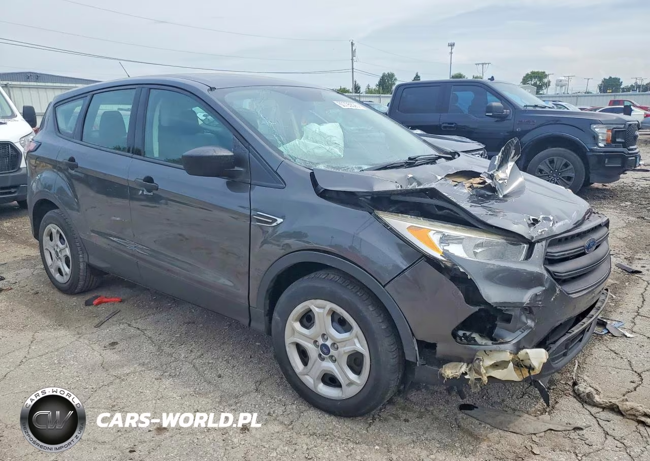 2017 Ford Escape S VIN:1FMCU0F70HUE46588 - 4