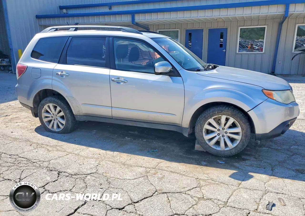 2012 Subaru Forester 2.5X Premium VIN:JF2SHADC7CH412595 - 4