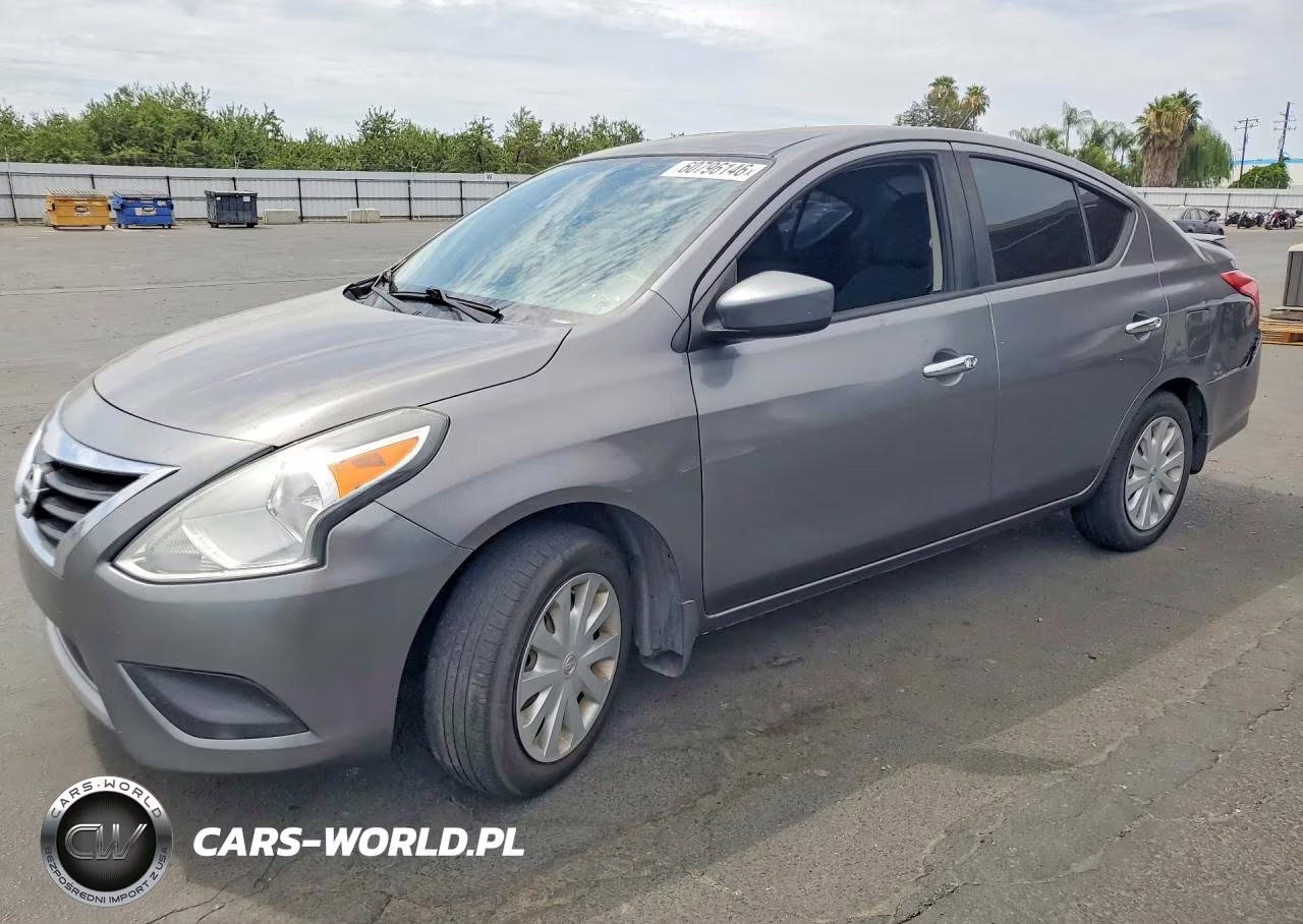 2017 Nissan Versa 1.6 Sv – zdjęcie 1 z 12