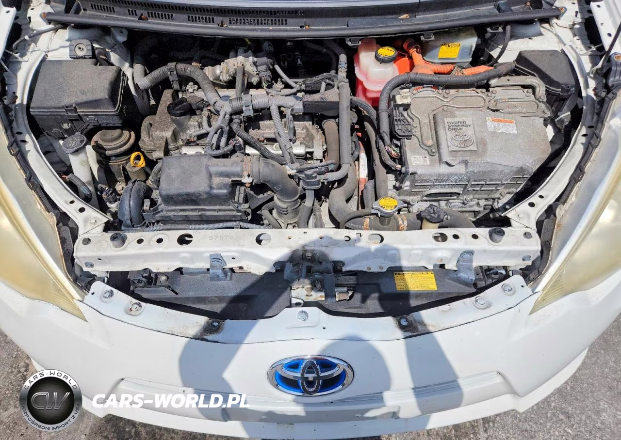 2013 Toyota Prius C One VIN:JTDKDTB35D1547951 - 11