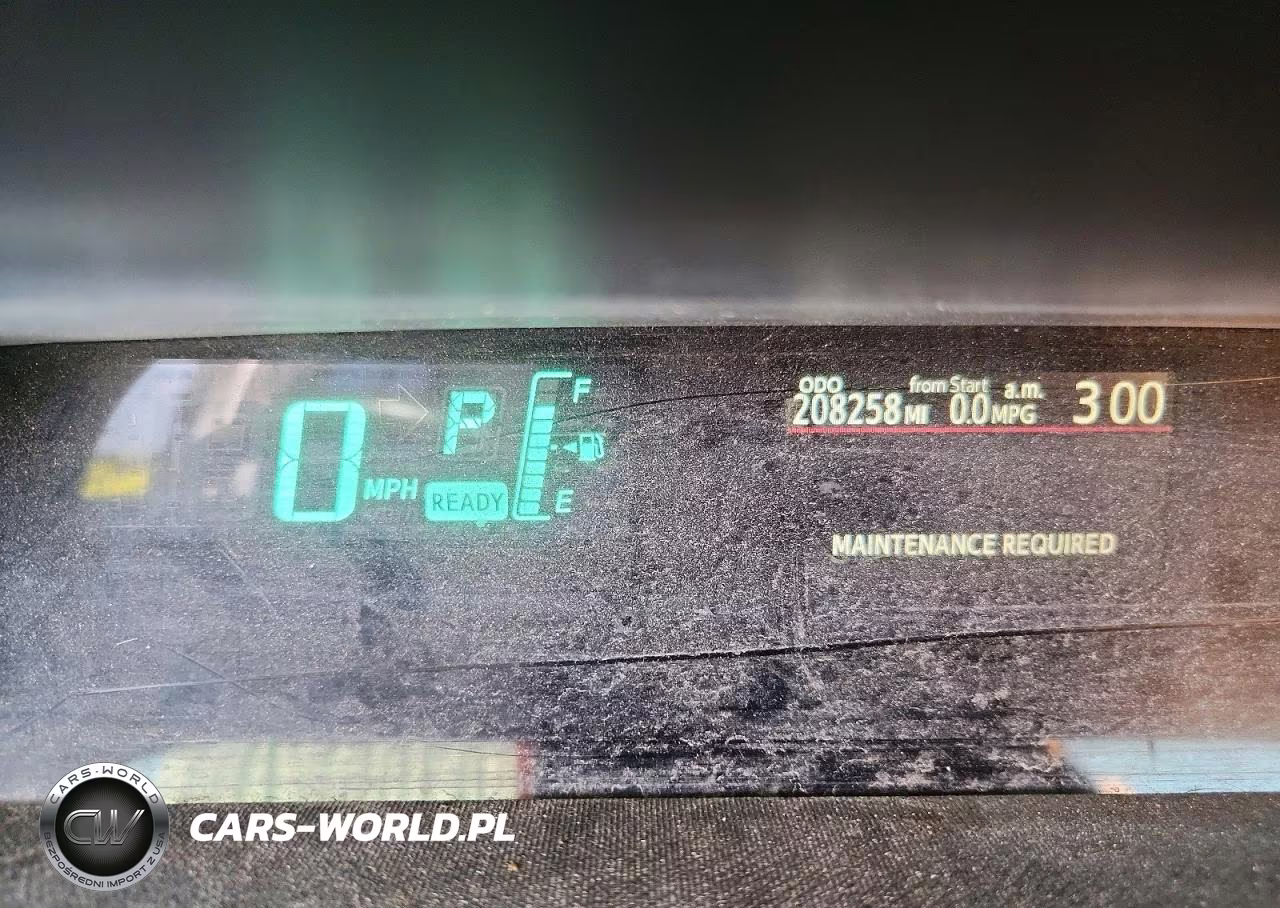 2013 Toyota Prius C One VIN:JTDKDTB35D1547951 - 9