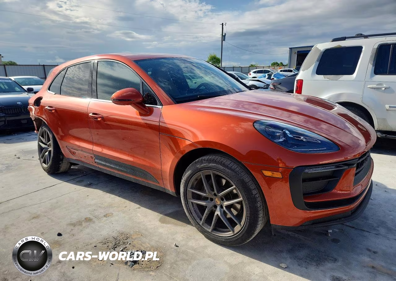2023 Porsche Macan Base VIN:WP1AA2A52PLB00938 - 4