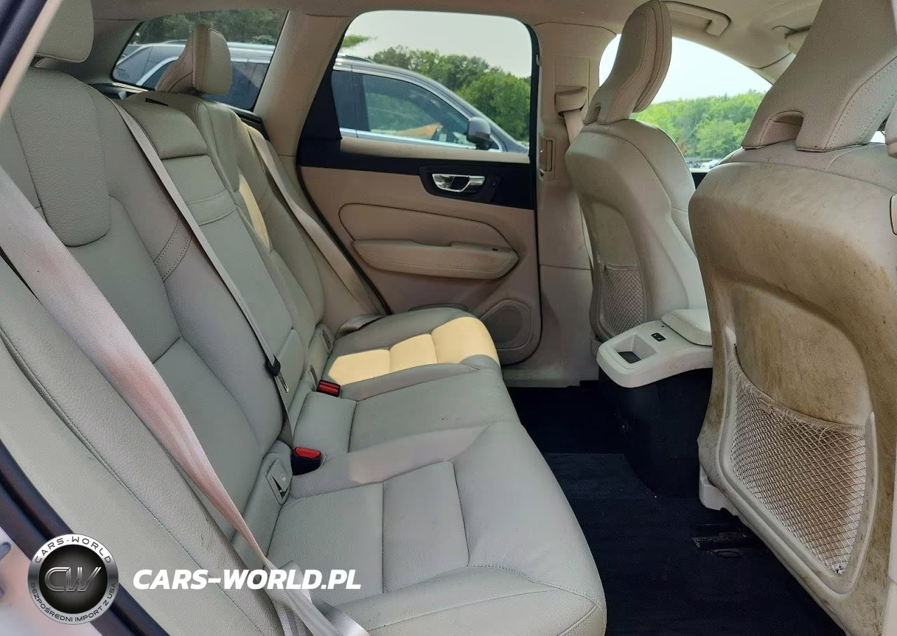 2022 Volvo Xc60 B5 Momentum VIN:YV4L12RK6N1970668 - 11
