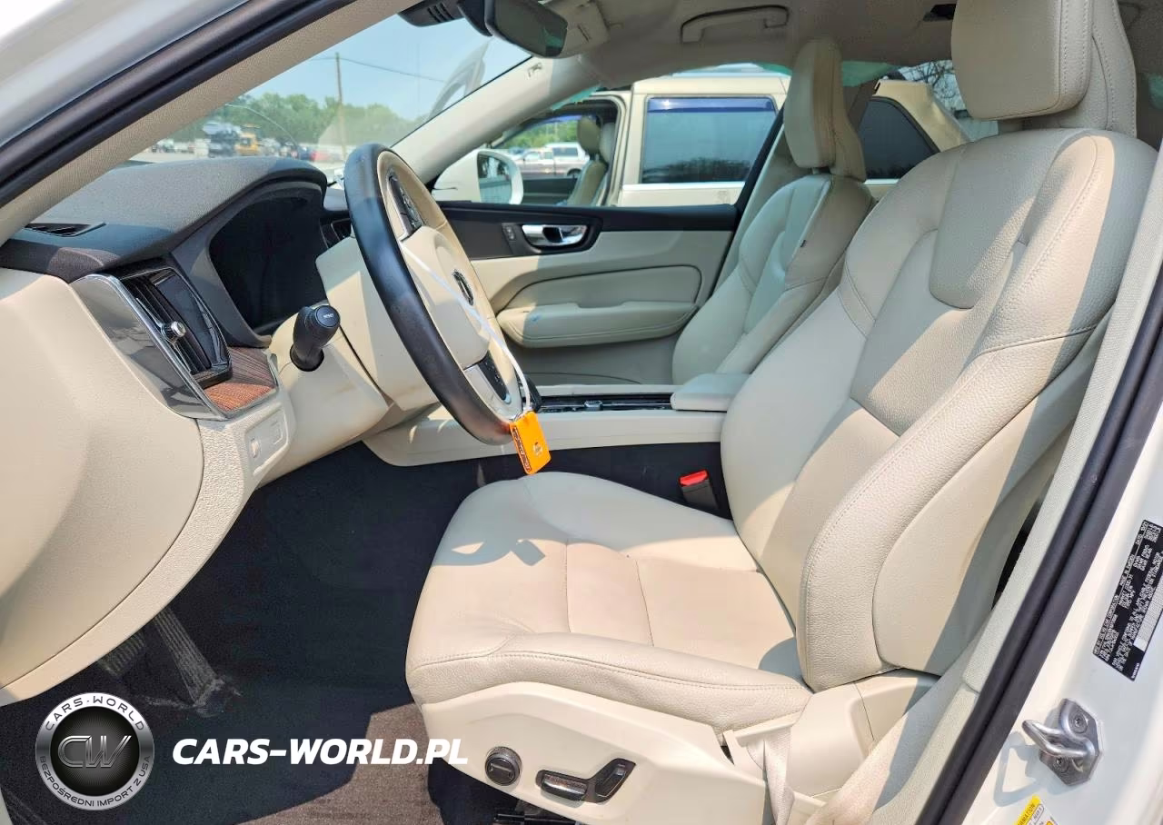 2022 Volvo Xc60 B5 Momentum VIN:YV4L12RK6N1970668 - 7