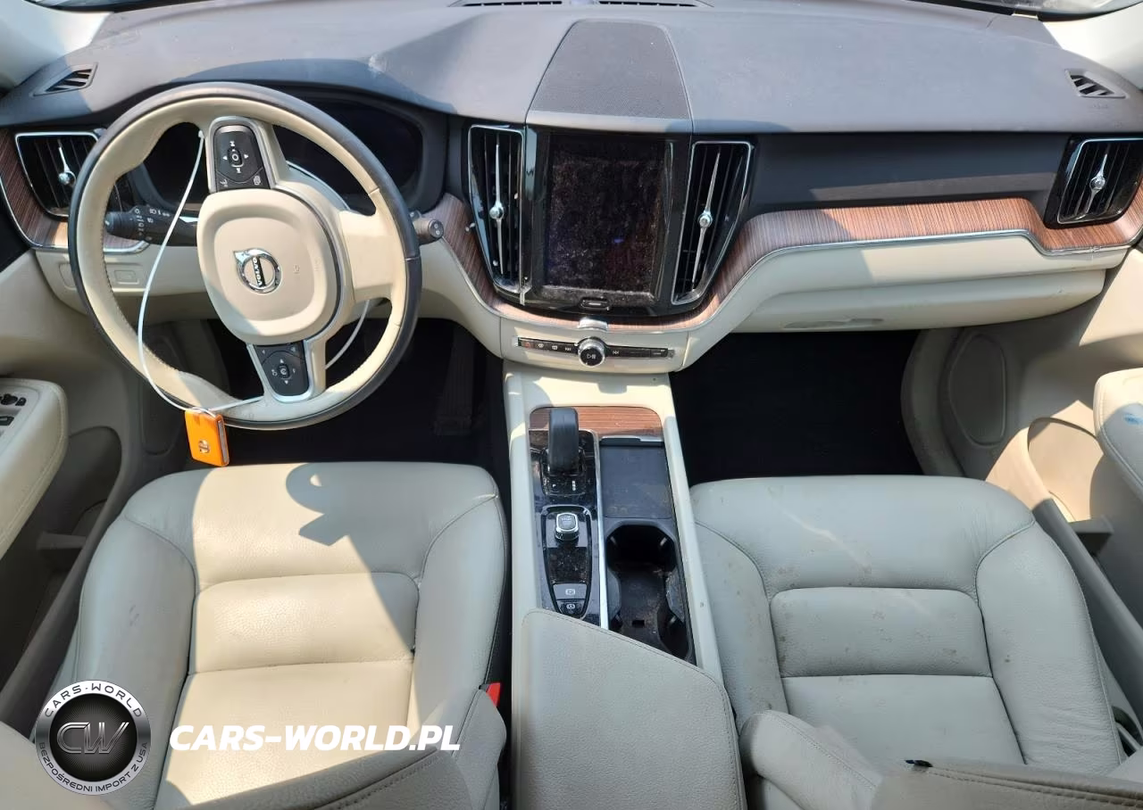 2022 Volvo Xc60 B5 Momentum VIN:YV4L12RK6N1970668 - 8