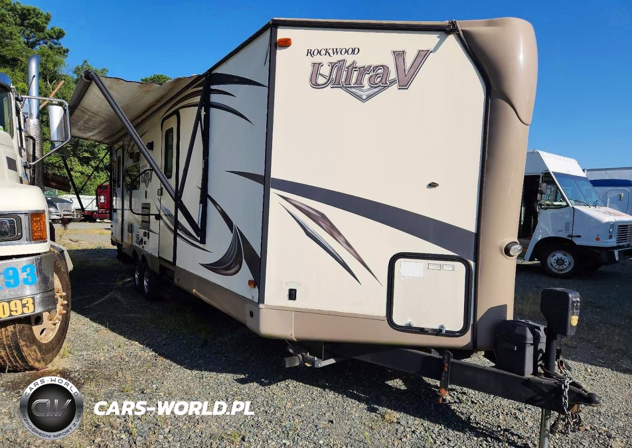 2015 Forest River Rockwood Ultra Light Camper VIN:4X4TRLC29FZ137695 - 9