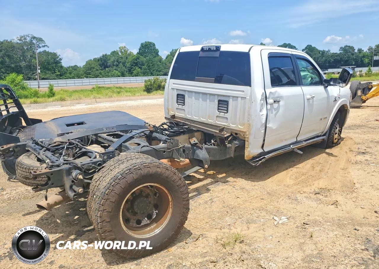 2021 Ram 3500 Laramie VIN:3C63RRJL6MG592674 - 3