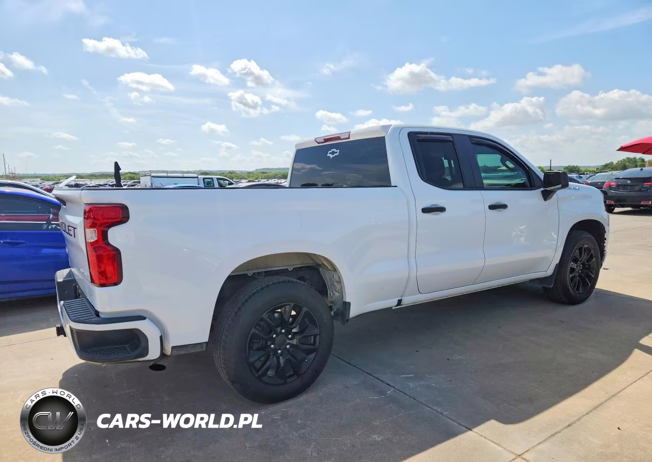 2021 Chevrolet Silverado C1500 Custom VIN:1GCRWBEK4MZ292832 - 3