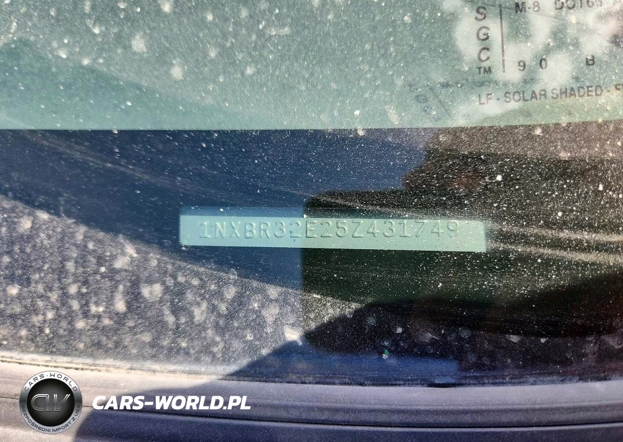 2005 Toyota Corolla S VIN:1NXBR32E25Z431749 - 12