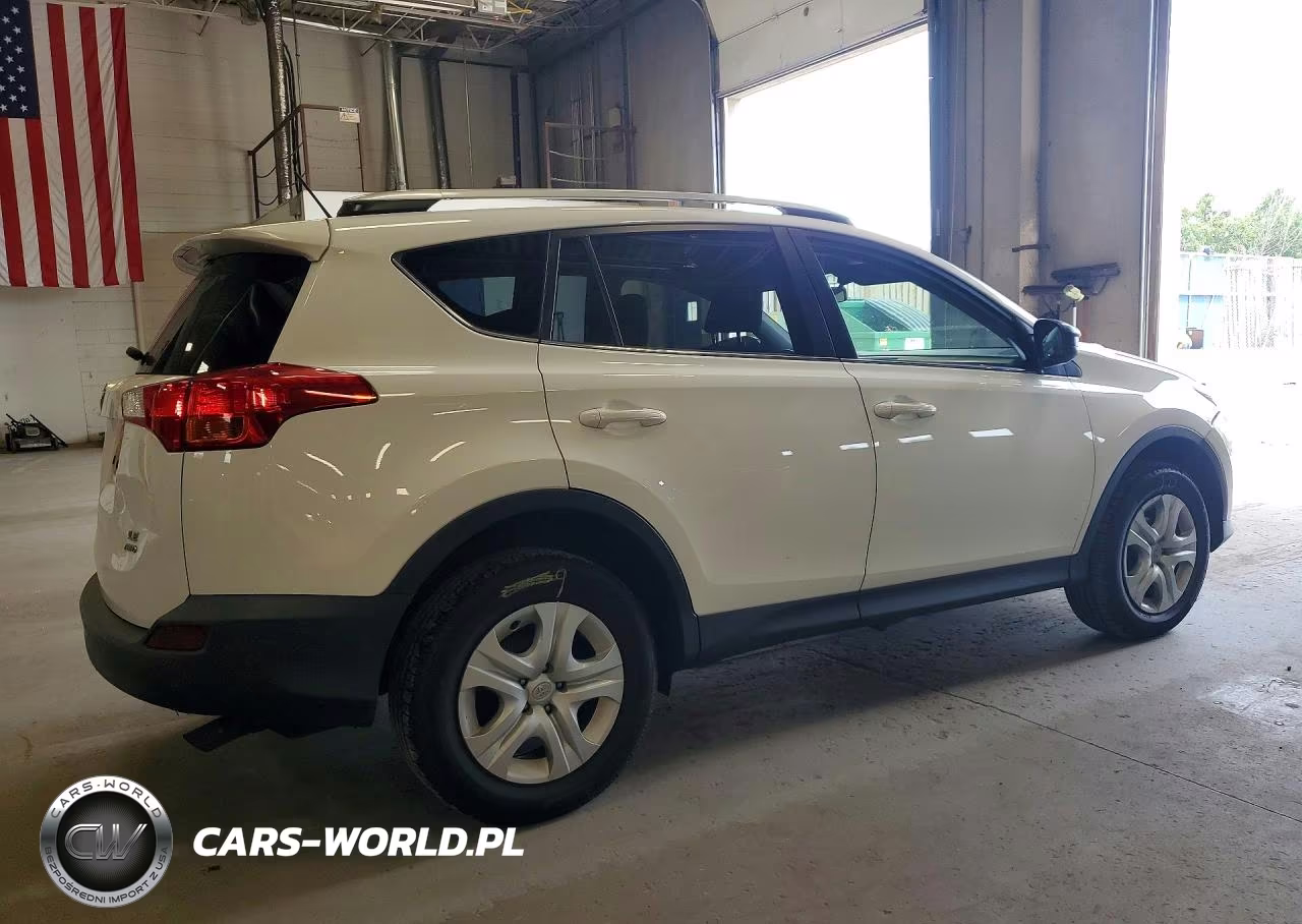 2015 Toyota Rav4 Le VIN:JTMBFREV3FJ043315 - 3