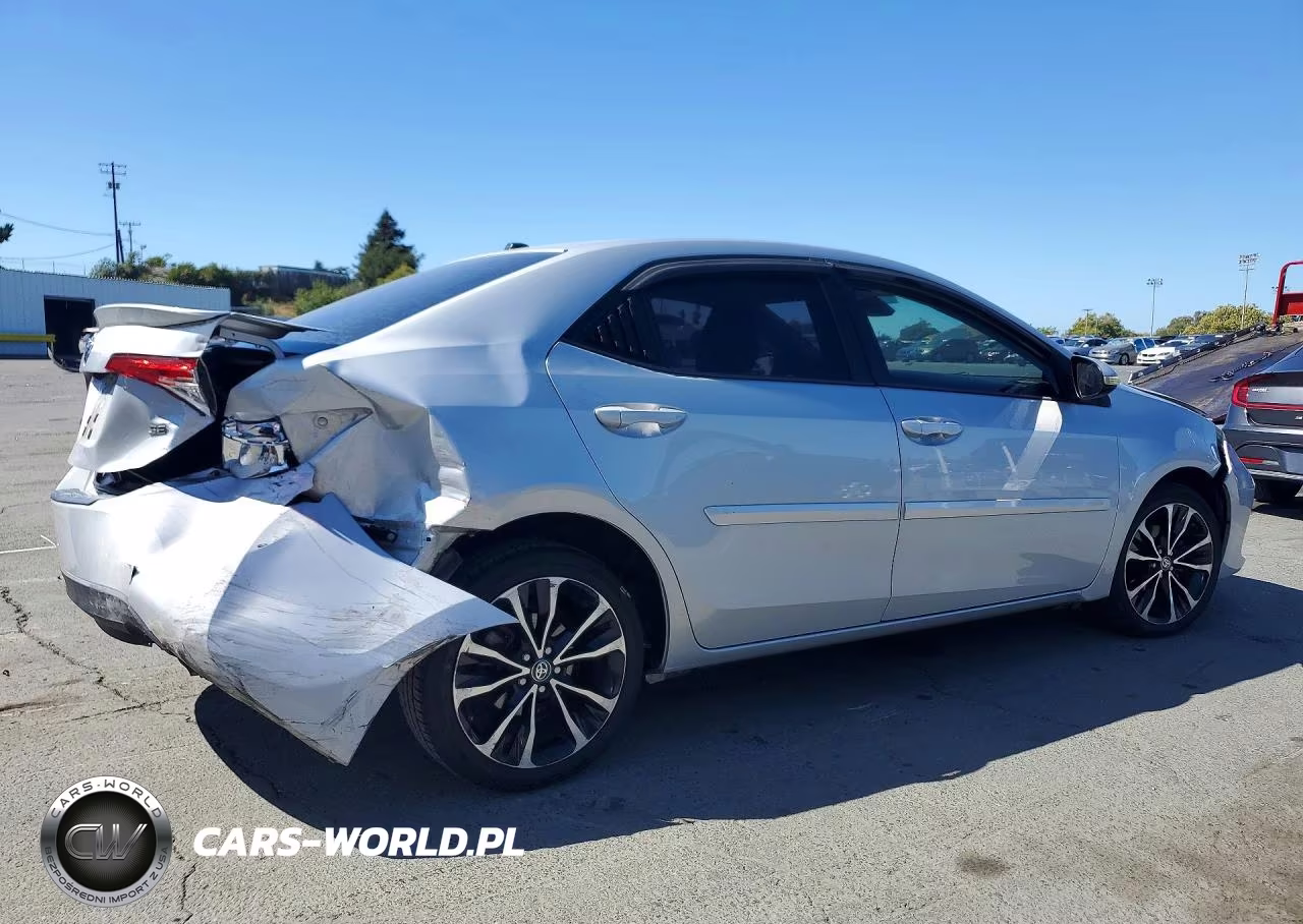 2018 Toyota Corolla Se VIN:2T1BURHE4JC008028 - 3