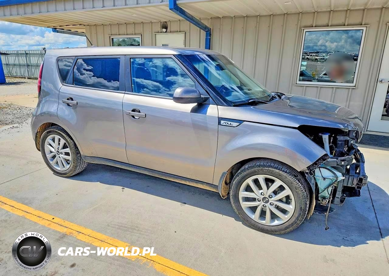2018 Kia Soul + VIN:KNDJP3A53J7584060 - 4