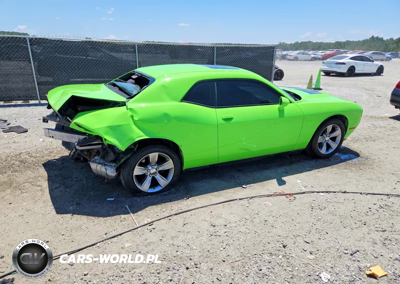 2017 Dodge Challenger Sxt VIN:2C3CDZAG6HH592419 - 3