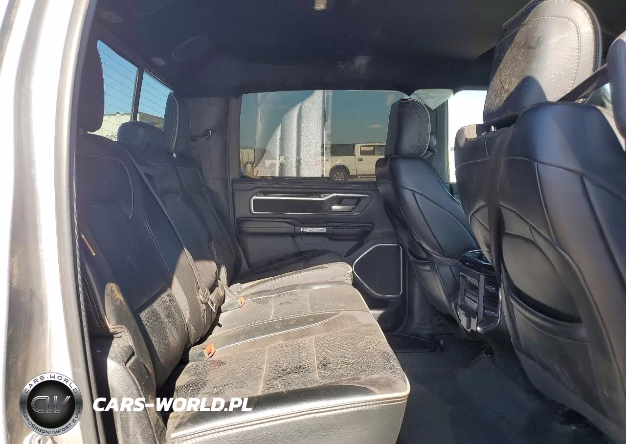 2022 Ram 1500 Laramie VIN:1C6SRFJT0NN188255 - 10
