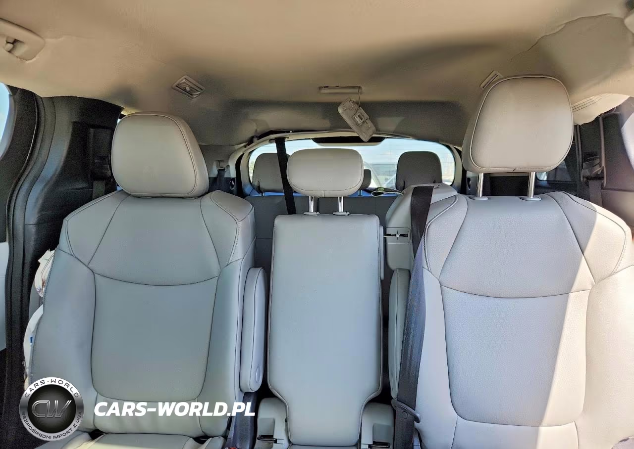 2026 Toyota Sienna Xle 8-Passenger VIN:5TDYRKEC0TS293021 - 10
