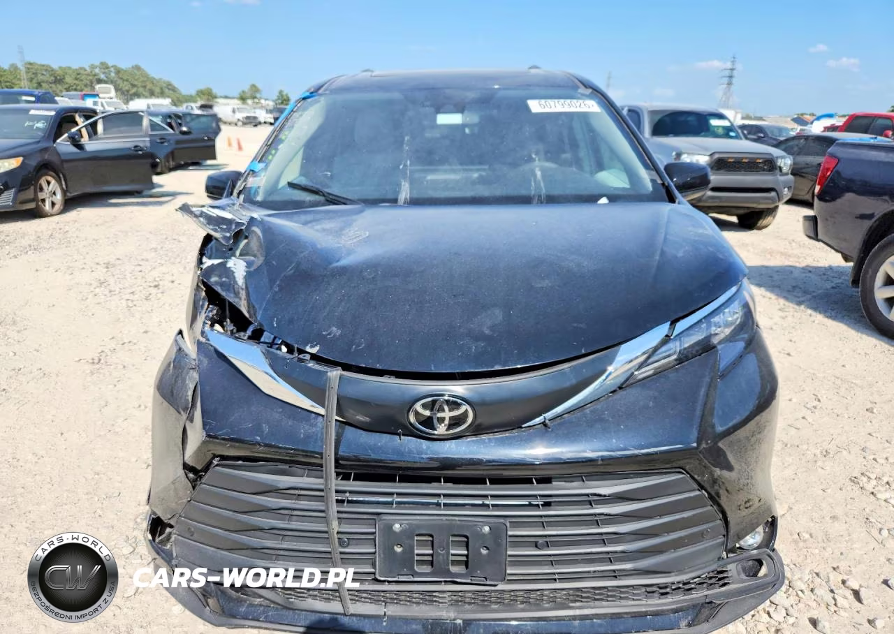 2026 Toyota Sienna Xle 8-Passenger VIN:5TDYRKEC0TS293021 - 5