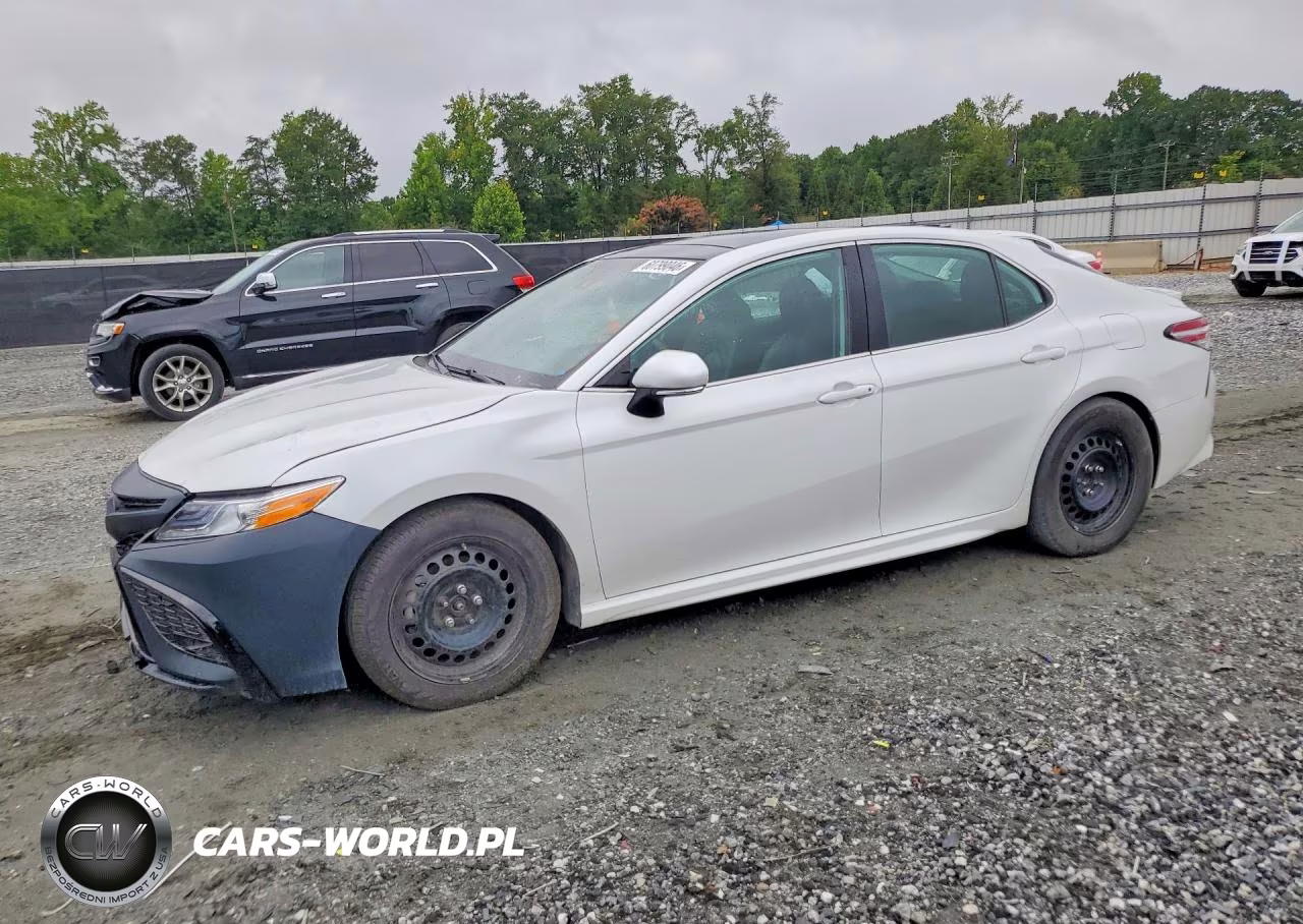 2020 Toyota Camry Xse