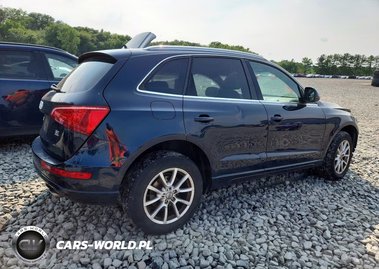2010 Audi Q5 Premium VIN:WA1CKAFP6AA048450 - 3