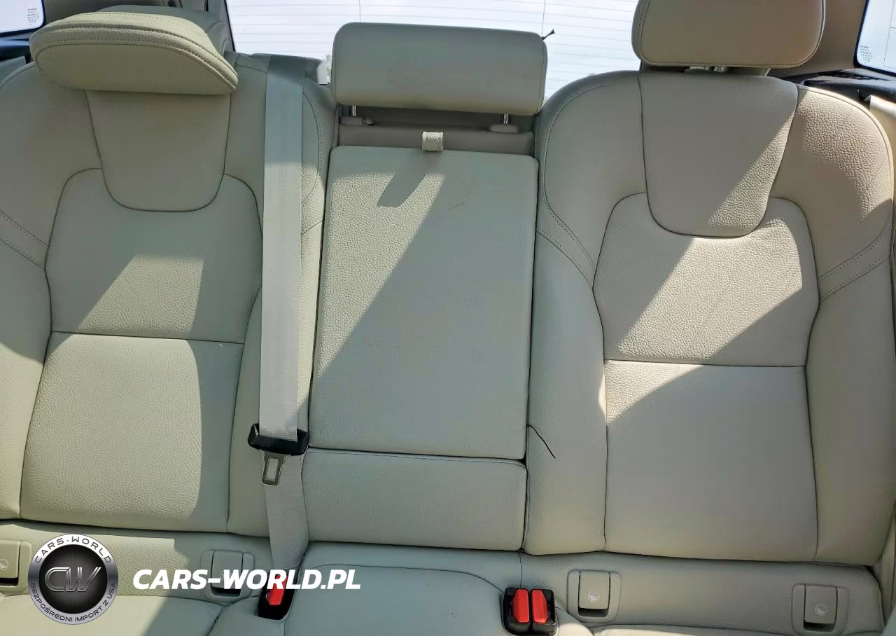 2022 Volvo Xc60 T8 Recharge Inscription Express VIN:YV4H60DZ0N1070400 - 10