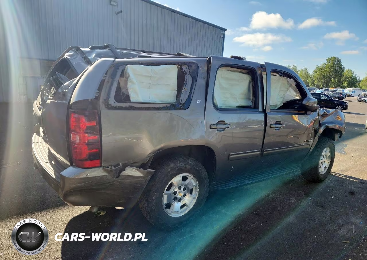 2013 Chevrolet Tahoe K1500 Lt VIN:1GNSKBE06DR121244 - 3