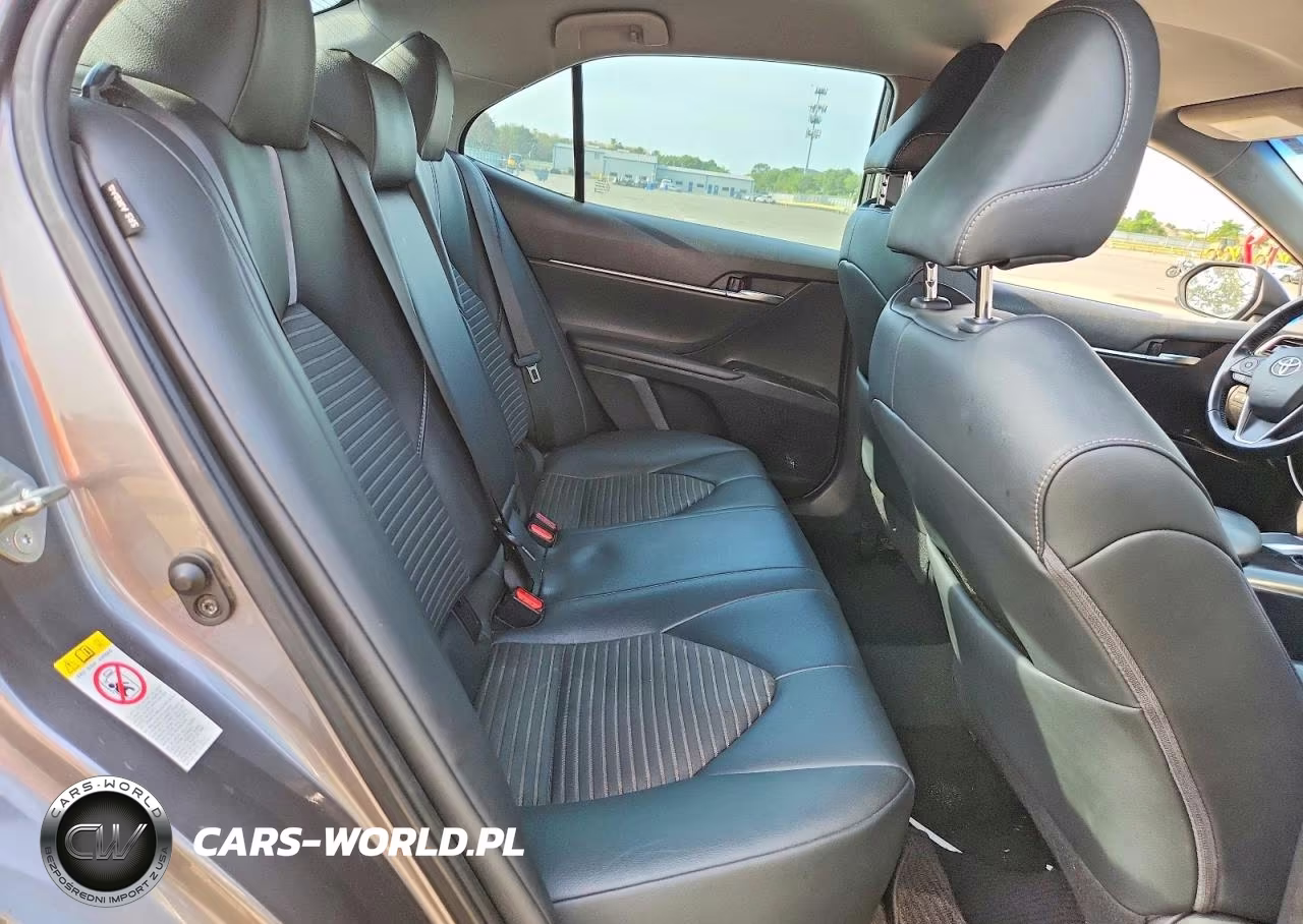 2019 Toyota Camry Se VIN:4T1B11HK8KU238798 - 10