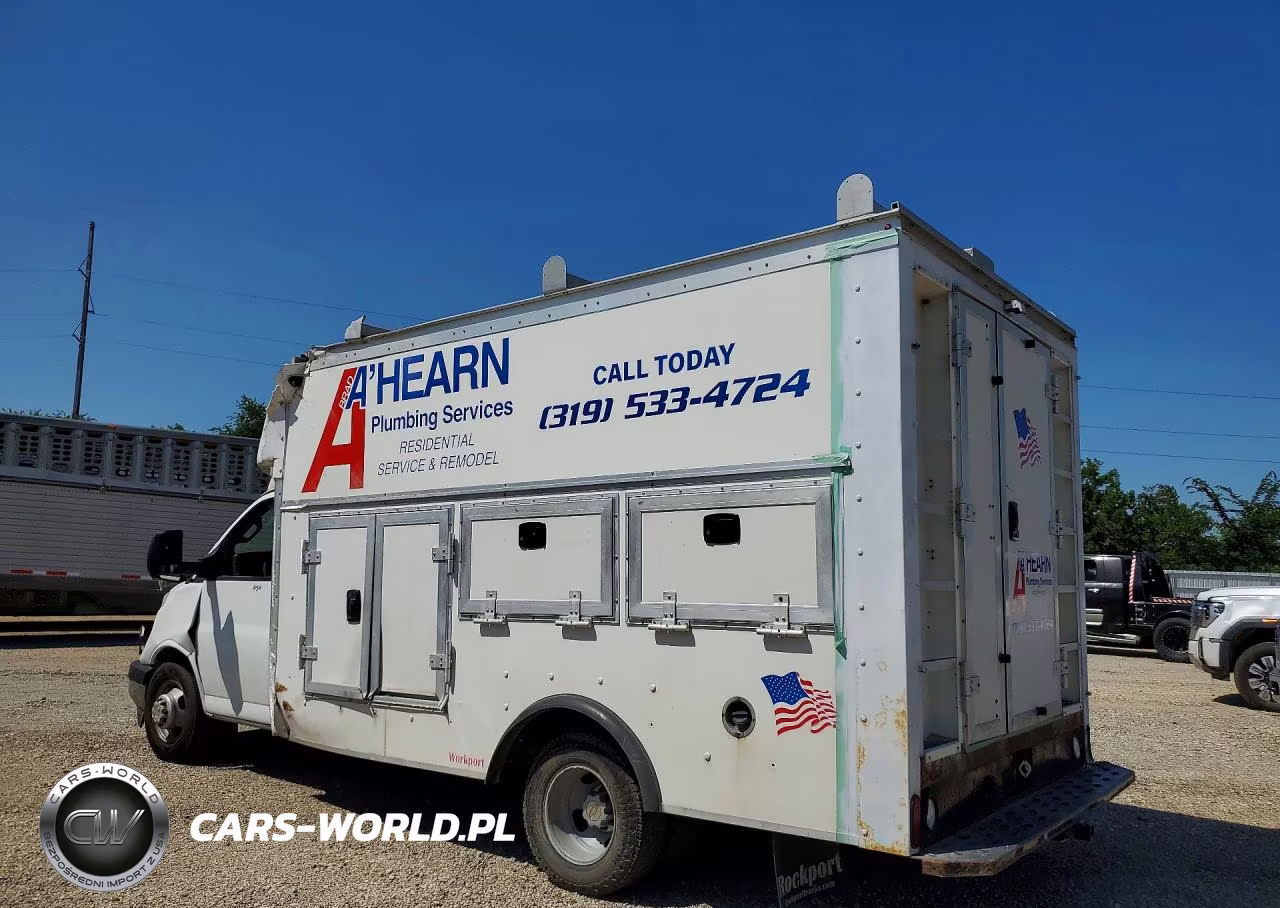 2017 Chevrolet Express Delivery Truck VIN:1GB3GSCG3H1130636 - 2