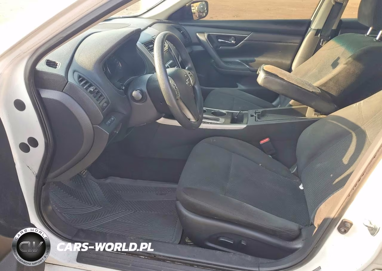 2015 Nissan Altima 2.5 S VIN:1N4AL3AP2FN405660 - 7