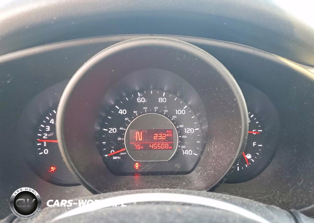 2016 Kia Soul + VIN:KNDJP3A59G7321290 - 9
