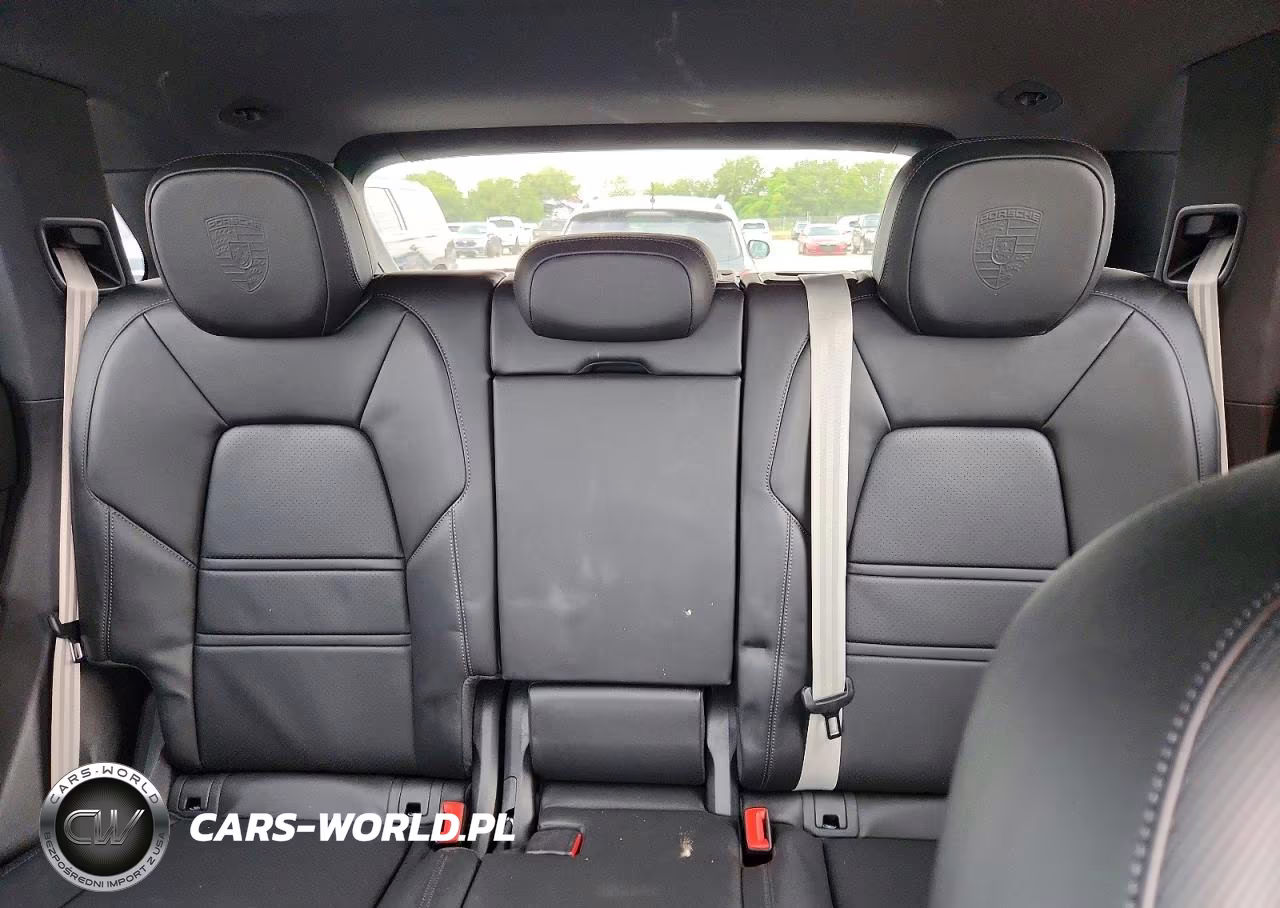2022 Porsche Cayenne VIN:WP1AA2AYXNDA05917 - 10
