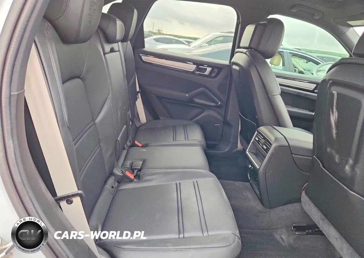 2022 Porsche Cayenne VIN:WP1AA2AYXNDA05917 - 11