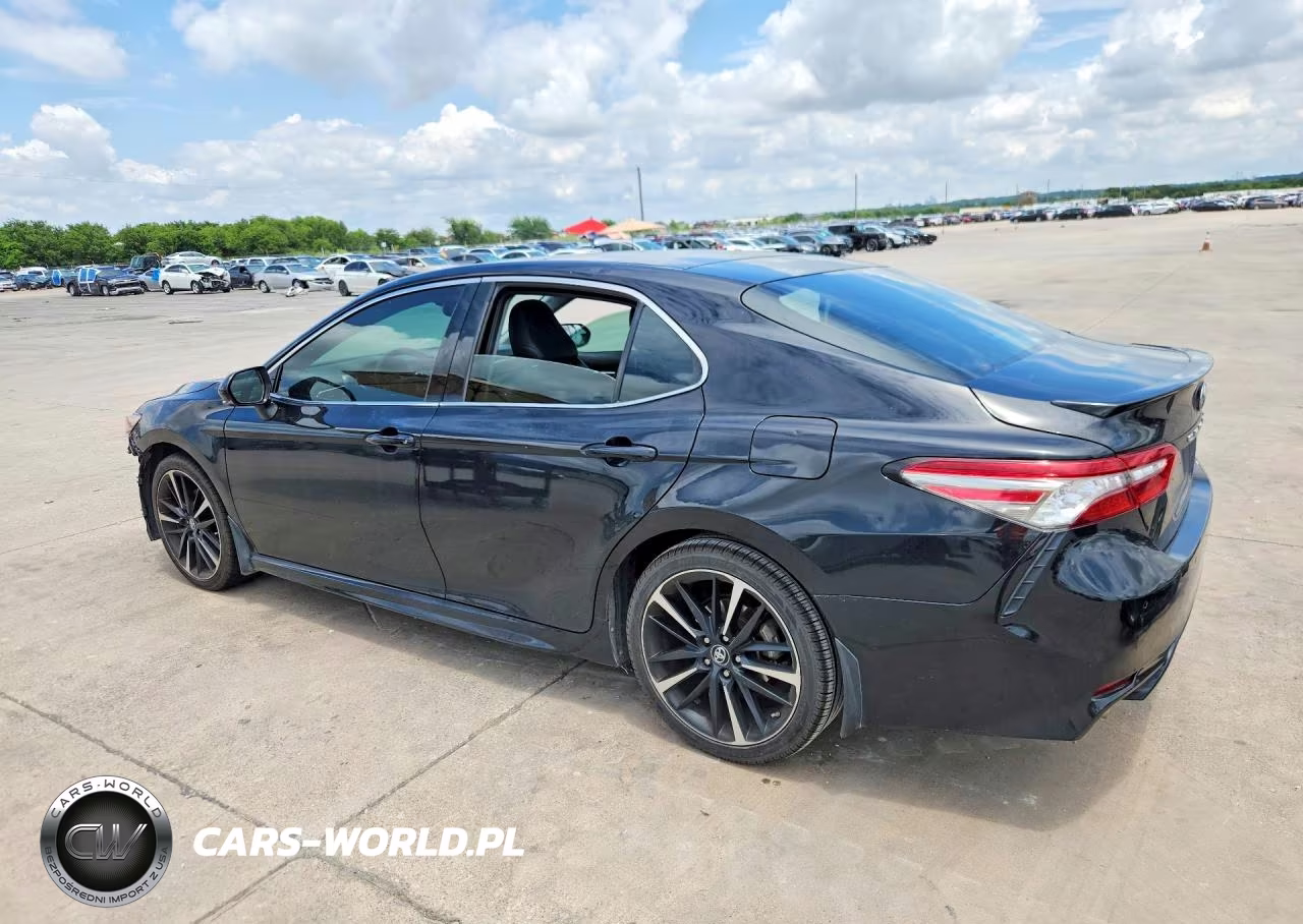 2018 Toyota Camry Xse VIN:4T1B61HKXJU023309 - 2
