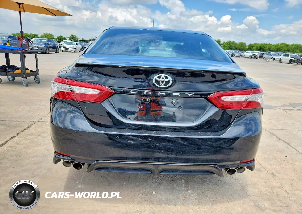 2018 Toyota Camry Xse VIN:4T1B61HKXJU023309 - 6