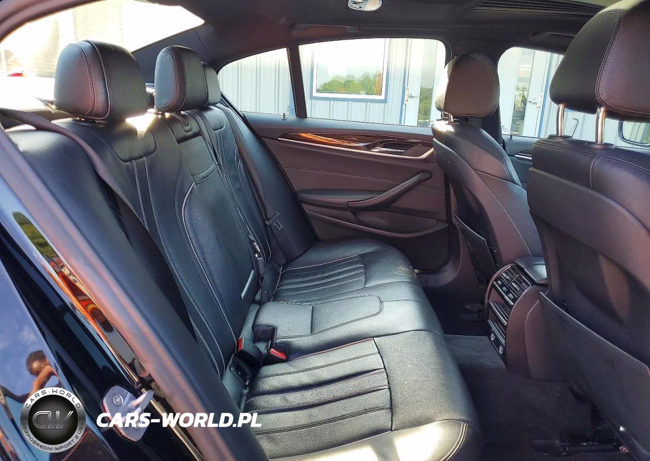 2019 BMW 530 I VIN:WBAJA5C58KWW18508 - 10