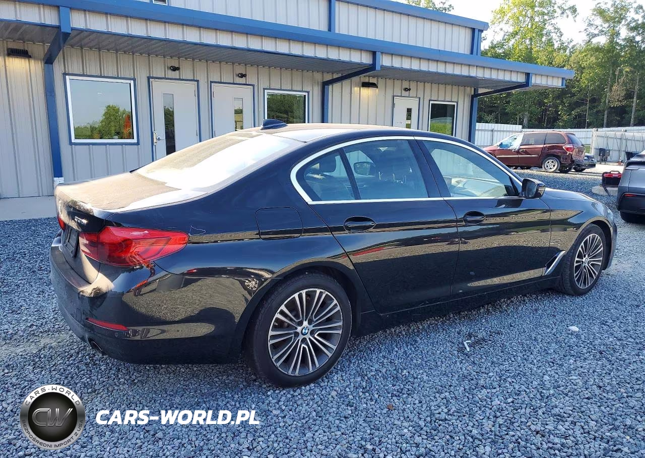 2019 BMW 530 I VIN:WBAJA5C58KWW18508 - 3