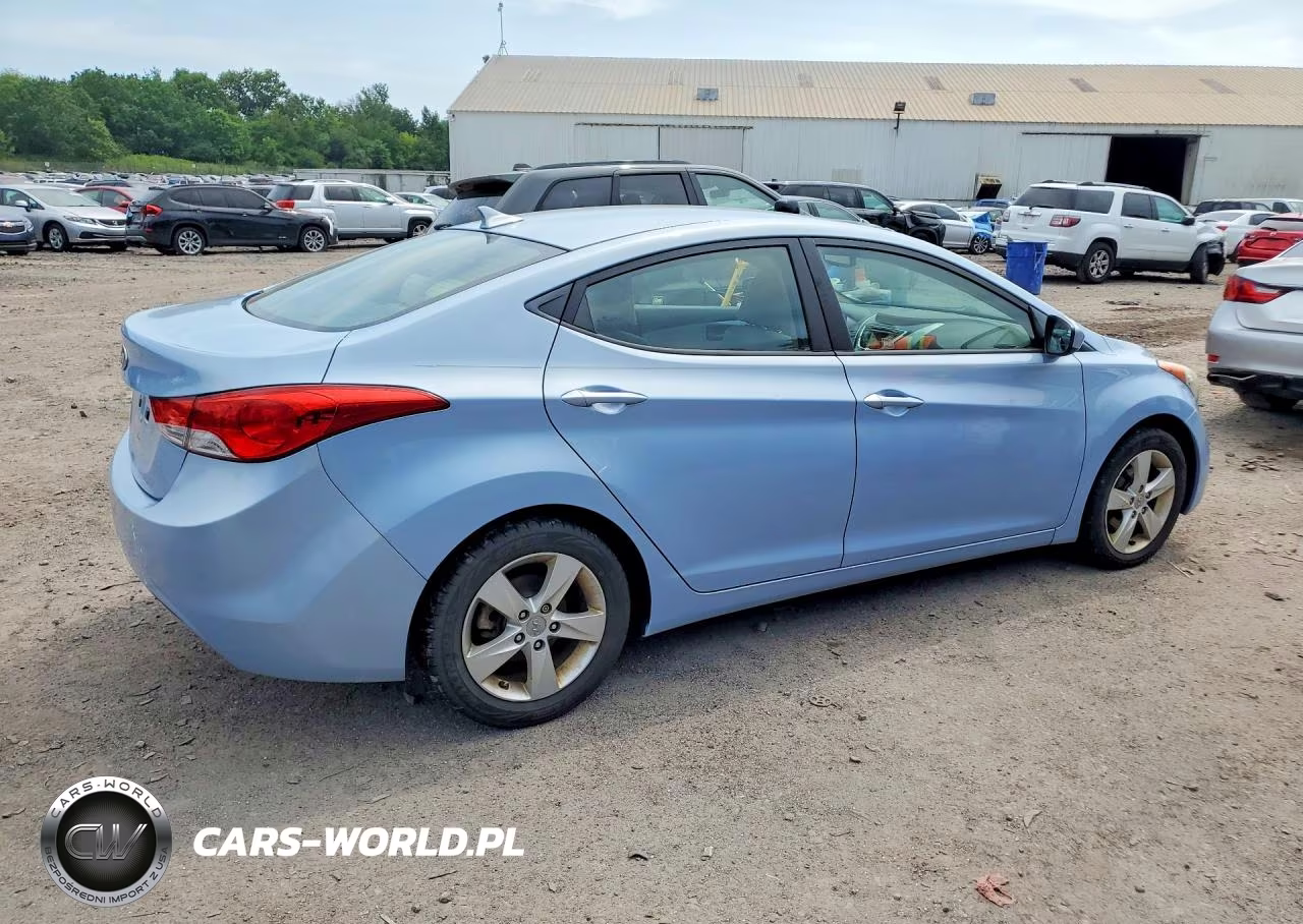 2012 Hyundai Elantra Gls VIN:KMHDH4AE4CU321897 - 3