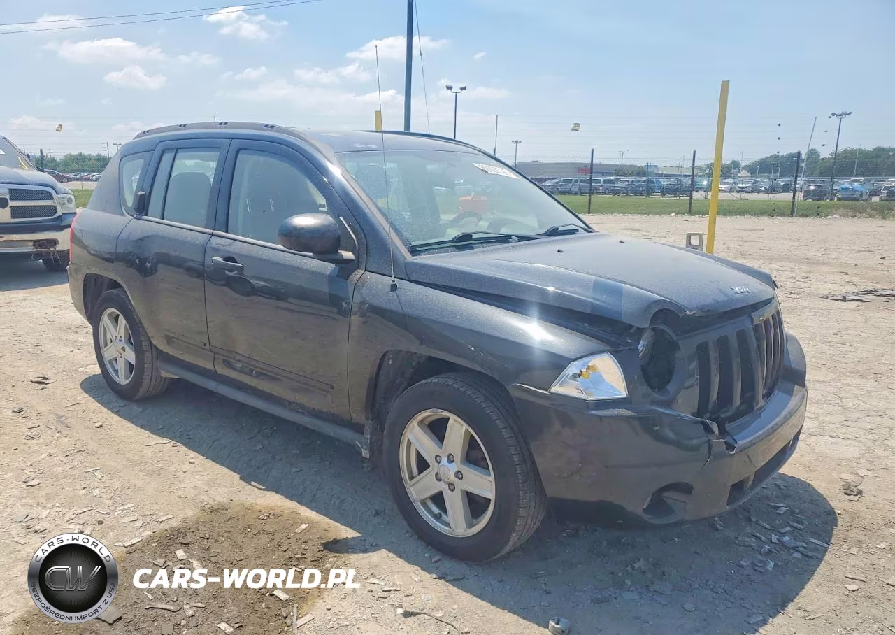 2010 Jeep Compass Sport VIN:1J4NT4FB1AD520970 - 4