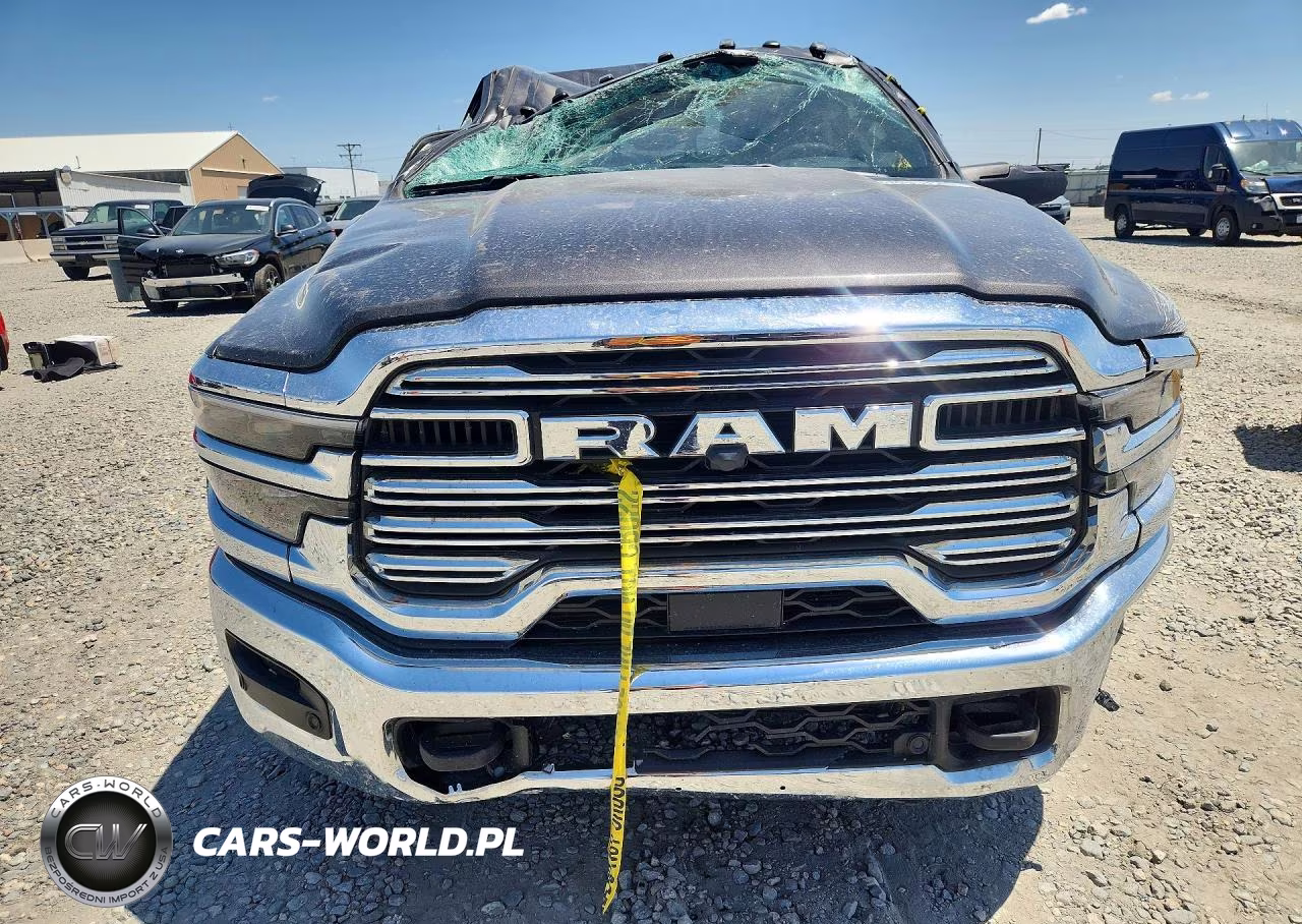 2025 Ram 2500 Laramie VIN:3C63R5KL4SG501065 - 5
