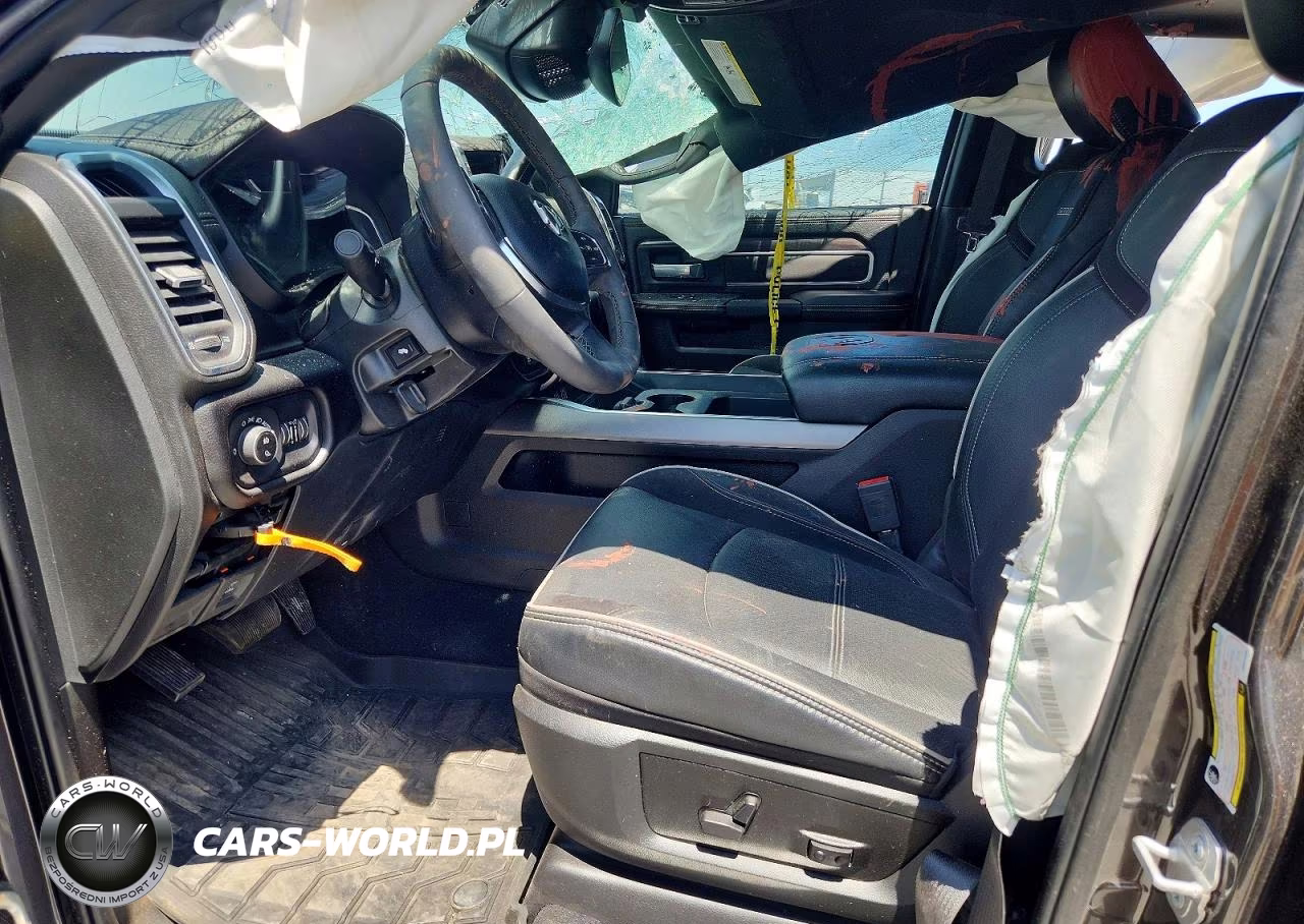 2025 Ram 2500 Laramie VIN:3C63R5KL4SG501065 - 7
