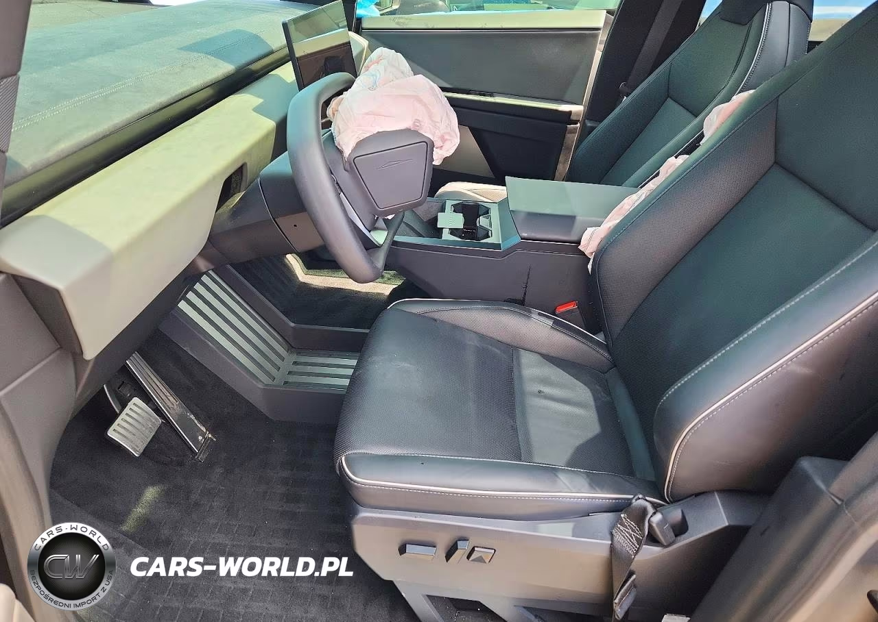 2025 Tesla Cybertruck VIN:7G2CEHEEXSA062120 - 7