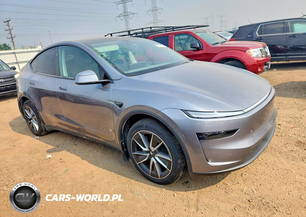 2026 Tesla Model Y VIN:7SAYGDEEXTF540846 - 4