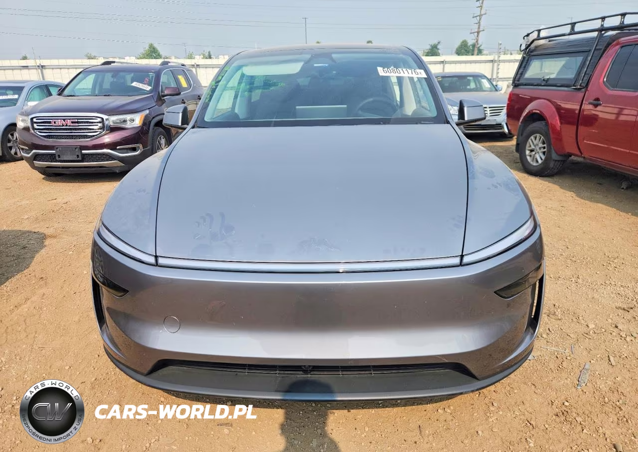 2026 Tesla Model Y VIN:7SAYGDEEXTF540846 - 5