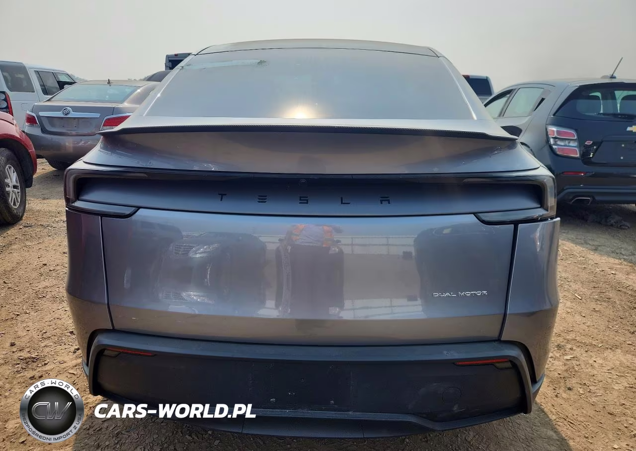 2026 Tesla Model Y VIN:7SAYGDEEXTF540846 - 6